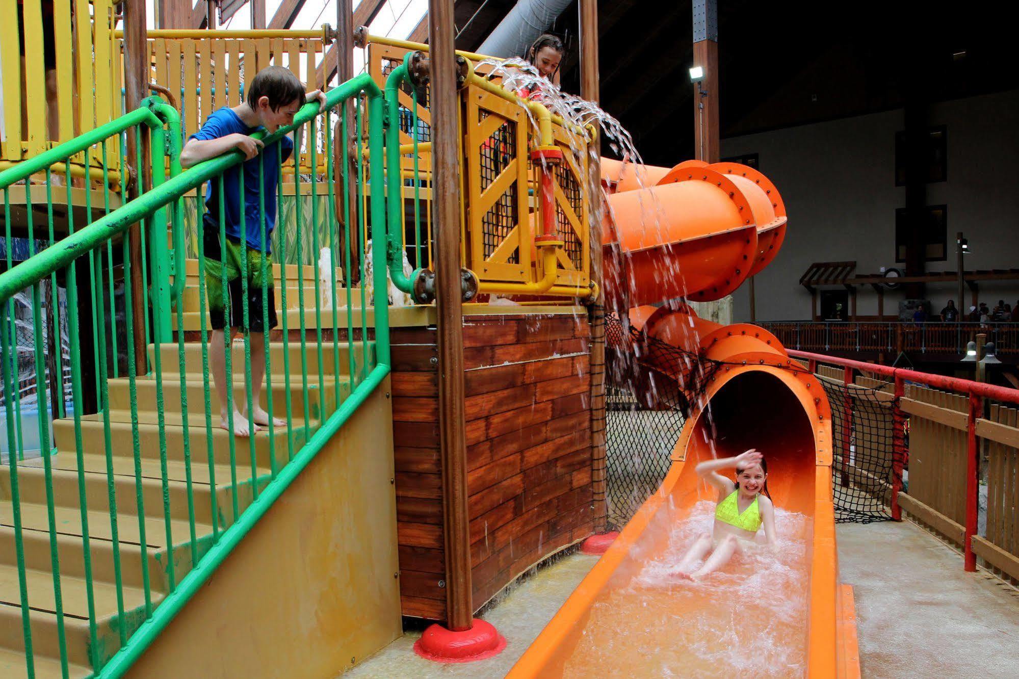 Six Flags Great Escape Lodge&Indoor Waterpark Queensbury Exterior foto
